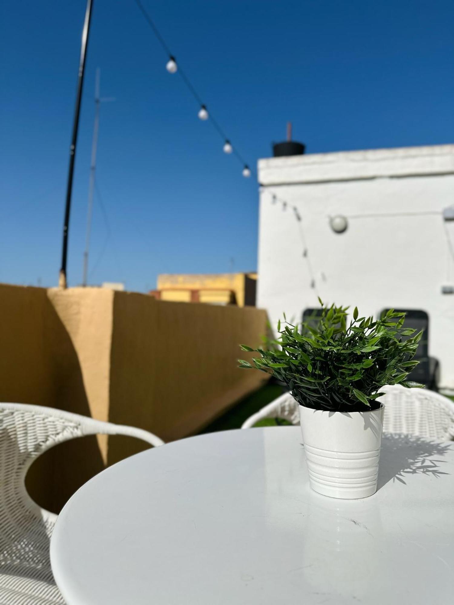 Apartamentos Vernia 翁蒂年特 外观 照片