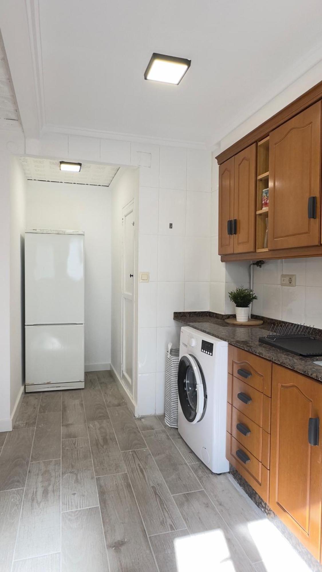 Apartamentos Vernia 翁蒂年特 外观 照片